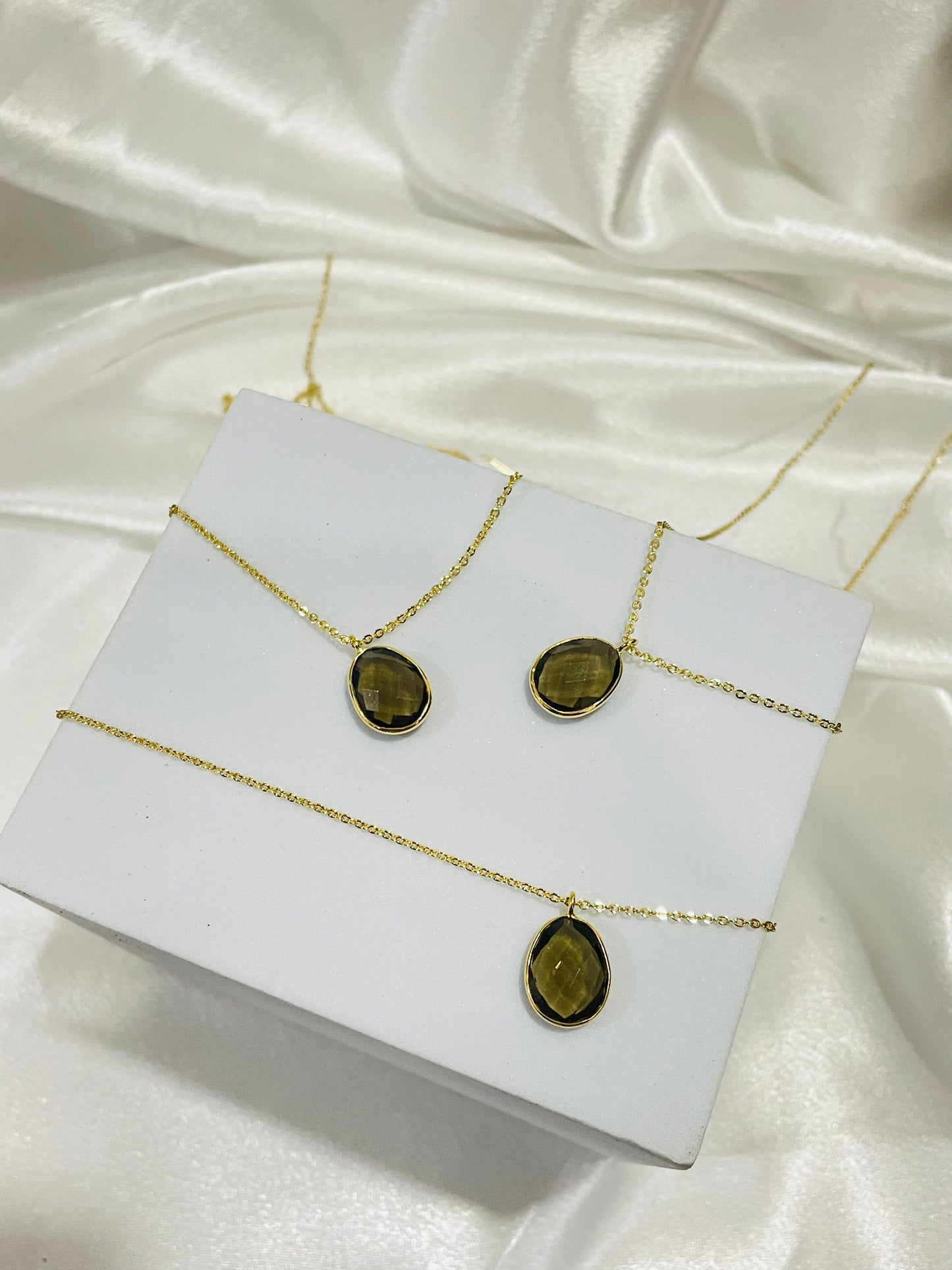 Double-Sided Smoky Quartz Pendant in Gold Plating With Adjustable Chain