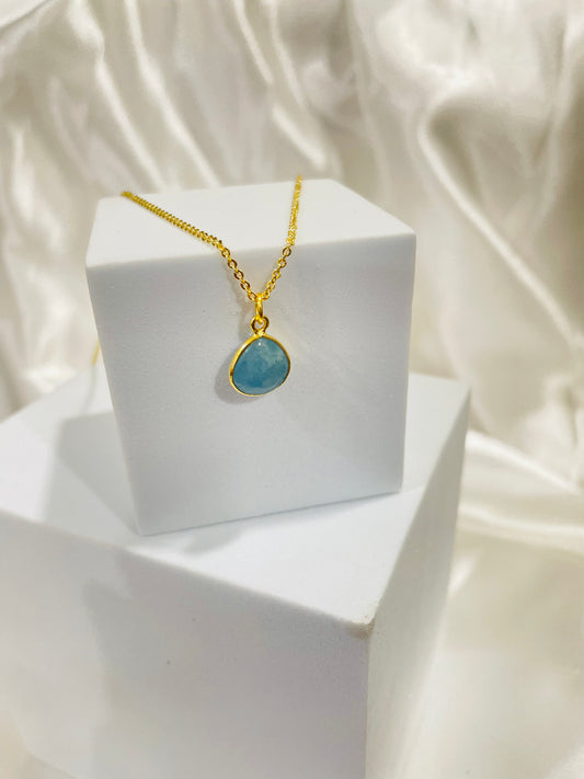 Ocean Clarity Aquamarine Dual-Faced Pendant in 18K Gold Plating With Adjustable Chain