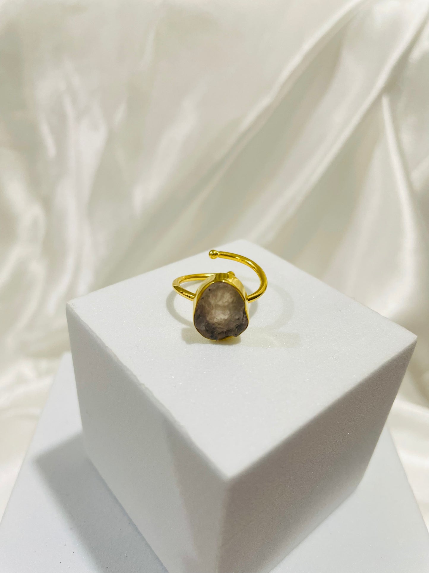 Blossoming Raw Rose Quartz Ring in 18K Gold Plated for Pure Love, Romance & Emotional Healing